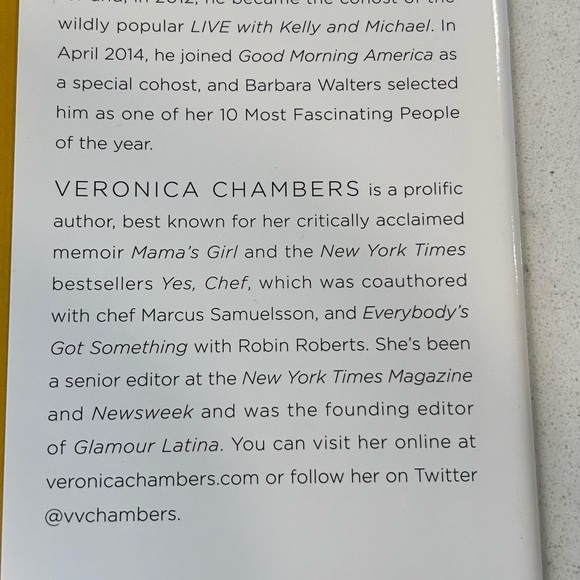 Michael Strahan “Wake Up Happy” Hardcover Book 197 pages Great Condition - Picture 8 of 8